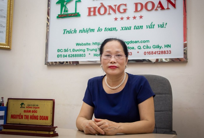 Giám đốc trung tâm Hồng Doan được thành lập bởi cô Hồng Doan - người phụ nữ tâm huyết có tâm lòng nhân hậu